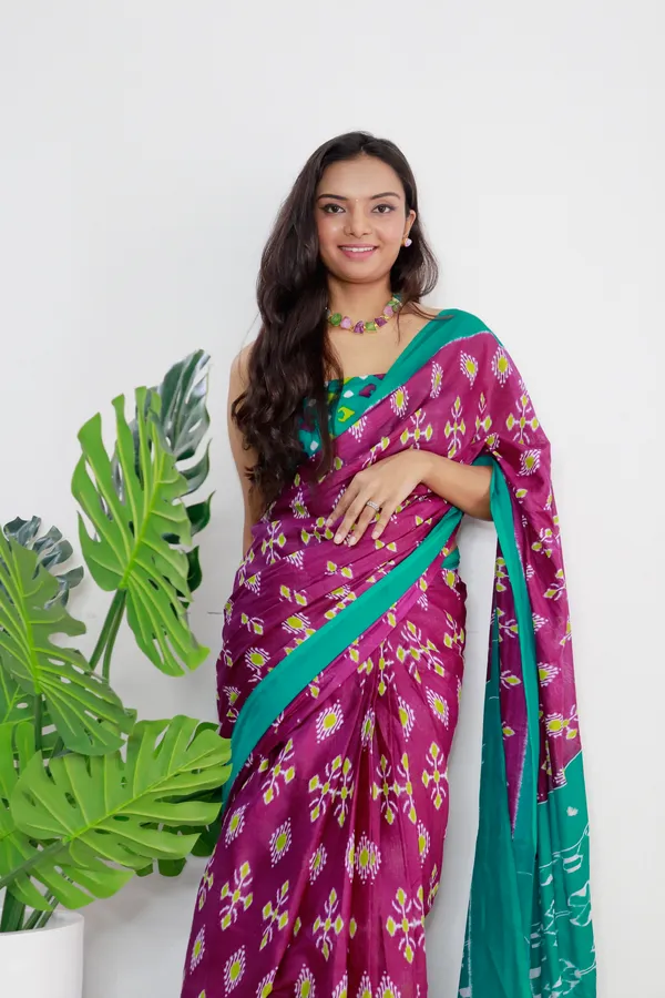 HANDICRAFT_WOMEN'S_Ikkat_PRINT_PURE_SOFT_COTTON_SAREE_WITH_BLOUSE_PIECE_With_Blouse_Piece